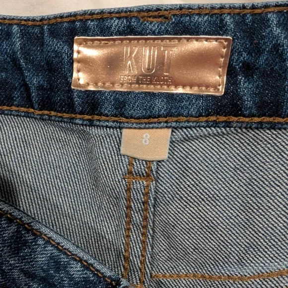 NWT. Classic Blue Women's Jeans - Picture 4 of 9